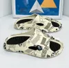 The latest men and women shoes platform slippers printed personality a variety of styles to choose from support customized logo