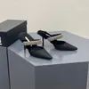 Tofflor est höst kvinnor skor fyrkantiga tå kristall plysch superhög klackar grunt designer kattunge häl chaussure femme