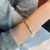 Diseño de brazalete Forma de bambú Pulsera de tamaño ajustable para mujer Moda Joyería coreana de lujo Pulsera inusual de niña retroBangle Lars22