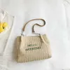 Sommer-Stroh-Tasche mit großer Kapazität für Damen, neues Minderheiten-Design, gewebter Taschenstil, Pendler-Ein-Schulter-Einkaufstasche