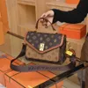 2023 Torebki Wyprzedaż sprzedaży online Premium Winter Nowy nadruk moda dla kobiet Mały kwadratowy wszechstronny duży pojemność jedno ramię w torbie crossbody