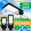 Solar Street Light 300W 600W Lighting Lighting Radar Sensor Road Lamp مع قطب التحكم عن بعد 492LED 966LED إسقاط مصابيح التسليم RE DHKGZ