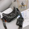 Sacs de style plissé designer 2005 Nouvelle mode populaire Retro Retro Luxurious Gift Designer Handbags The Tote Bag Sac à dos Sac à dos