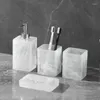 Ensemble d'accessoires de bain résine transparente accessoires de salle de bain porte-brosse à dents boîte à savon distributeur de dentifrice bouteille de lotion quatre pièces