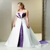 Vintage gotycka fioletowa suknia ślubna 2023 dla panny młodej średniowieczne eleganckie haftowe wiejskie suknie ślubne boho sznurowane w ogrodzie cywilnej sukienki ślubne vestidos de novia