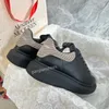 2023 Men Women Sneakers Patent Leather Mesh Flat Shoe Rubber Bottom Trainers Designer Sneaker Casual Shoes