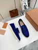 Классические туфли Дизайнерская обувь Повседневная мужская обувь Trample Lazy Loafers Женские плоские аутентичные воловьей кожи с металлической пряжкой Леди Кожаные мулы с буквенным принтом Princetown размер 35-40-41 С коробкой