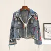 Kvinnor jackor Spring Autumn Women Street Fashion Graffiti Denim Jacket Kvinnlig kort fristad råskuren nitjacka fransar Jean Coat Outwear 230207