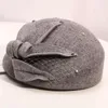 Berets Frauen Winter Baskenmütze Fascinator Hut Perlen Schleier Blume Pillbox Hüte Vintage Stil Damen Wollfilz Fedoras Party