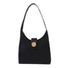 Bolsos de noche Bolso de hombro de PU simple Embrague ancho de mujer Color sólido Axila Hebilla dorada Diseño negro