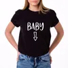 T-shirt da donna Coppia Top Tee Donna Divertente Top Amanti T-shirt T-shirt Annuncio di gravidanza Baby Beer Pancia Mamma Mamma AbbinamentoDonna