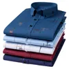 Męskie koszule Drukuj Koszulka Mężczyźni Modna moda swobodny miękki komfort przycisk Kraciasty Smart Shirt Slim Fit Stretch Anti-Cinkle Non-Iron Social Tops 230207