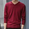 SWEATER SWEATERS MĘŻCZYZN 2023 AUTUMN Casual Pullovers V Neck Solid Cotton Knitt Marka Ubranie Slim Fit Pull Hommemen's