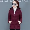 Kvinnors dike rockar Autumn Winter Jacket Slim Short Women Parkas Casual Cotton Padded Warm Clothed Hooded Fast Color Loose 6xl Outwear