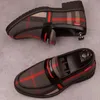 2023 plaid in pelle scamosciata da uomo mocassino scarpe moda slip on scarpe maschili scarpe casual uomo scarpe da sposa per feste grandi dimensioni 37-44