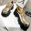 Monolite in pelle spazzolata mocassino scarpe eleganti Triangle sign monolitico e unico per innovazione e stile popular Mocassini di marca famosa Con scatola originale