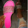 Tofflor Rhinestone New Women Fashion Wild Beach Flip Flops Bright Flat Bottom utomhus sandaler för skor Y2302