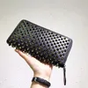 2021 Nya topp Men Long Style Paneled Spiked Clutch Women Patent Genui Leather Mixed Color Hitets Bag Clutches Lady Long Pures Wit2664