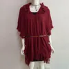 Kvinnors tröjor Autumn Poncho Jacket Huven Pullover Tassel Batwing Sleeve Europeisk stil Kvinnor Sticked tröja ihålig utslag