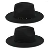 Bérets Unisexe Vintage Blower Jazz chapeau Trilby Flat Brim Wool Felt Fedora Hats avec rivet Belt Men Women Femme Formal Party Panama