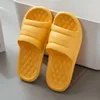 Kapcie unisex kobiety domowe pantofel mody basen sandał sandał męski buty letnie miękkie lekkie slajdy nietoperze y2302