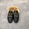 pantofole da uomo invernali in lana Scarpa firmata Lazy Flat Baotou Infradito da donna in pelle Slides Suede lettera pelle bovina Metallo uomo con pelliccia scarpe da donna Grandi dimensioni 35-40-41 Con scatola