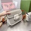 Crossbody schoudertassen klep handtas portemonnee vrouwen messenger portemonnee witte paard hardware mode letters gewoon lady lady lederen leer afneembaar brede canvas band