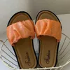 Kapcie Kapcie Summerne na plaży Buty Dziewczęta Dziewczyny Anti-Slip Home Glitter Fabric Sandals Sandały Dzieci 0217V23