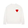 Повседневные свитеры дизайнер эмис вязаный свитер вышитый красный сердце твердый цвет Большой любовный круглый рукав с коротким рукавом для мужчин.