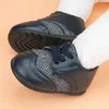 İlk yürüteçler var varış bebek ayakkabıları klasik pu deri toddler kauçuk taban yumuşak anti-kayma anti-infant çocuk mokasen 0-2y