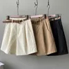 Pantalones cortos de algodón de verano para mujer, holgados, de cintura alta, lisos, informales, para regalar, con cinturón, combinables con todo, pantalones de pierna ancha, moda blanca Y2302