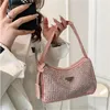 Kvällspåsar Luxurys Rhinestone Hobo crossbody väskor messenger handväskor axelväska för kvinnor klassiska designers handväska dragkedja mode kvinna bröst plånbok t230225