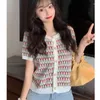 Koszulki damskie dzianiny T-shirty kobiety Koreańska moda z krótkim rękawem o haft szyi kwiecisty tshirt cienki lato słodkie topy koszulka femme