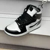 Party Favor Fashion Basketball Shoes Model Key Chain Sneaker Lovers Souvenir Keychain Car Ryggsäck Pendant Gift