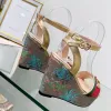 Sandales compensées plateforme chaussures de créateur talons avec fleurs robe de mariée rayures vert tigre