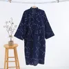 Mäns Robes Men's 100% Cotton Gaze Cotton Robe Loose Thin Yukata Japanese Kimono Pyjamas Men's Hooded Robe V-Neck Pyjamas Bathrobe 230207