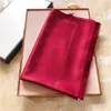 2023 Long Silk Scarf Fashion Man Womens 4 Seasons Shawl Scarf Scarves Size Cirka 180x70cm Wityout Box