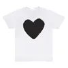 Spela designer Mens T-shirts barns broderade kärleksögon Pure Cotton White Red Heart Kortärmad tshirts pojkar och flickor förlorar casual tshirt toppstorlek 80-150 D7