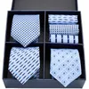Caixa de presente de laços de pescoço empacotamento laços de seda para homens Novidade Hanky ​​Conjunto 3 estilos Tie masculino Cravat vermelho formal para casamentos Calha de negócios 230309