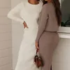 Conjunto de vestido de dos piezas Faldas de mujer Tops cortos de manga larga Lápiz 2 Mujeres Suéter Traje de invierno tejido 230208