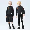 Kledingsets Kinderen jongens meisjes chenille patch herfst winter 2pc set top polyester familie matching kleding 230208