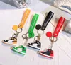 6Style Creative 3D Mini Basketball Shoes Stereoskopisk modell Keychains Sneakers Entusiast Souvenirs Keyring Car Pendant Gift