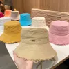 여성용 디자이너 버킷 모자 닳은 모자 Casquette Bob 와이드 브림 모자 여름 장착 어부 해변