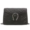 Designer Handbag Store 60% RABATT ￅrets popul￤ra broderiets h￶st- och vinter nya kvinnors m￥ngsidiga kedja Crossbody Bag Super Fire Small Square