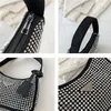2022 All-over Diamond Armpit Bag Dam Mode Handväska Designer Crossbody Väskor Klassiskt mönster Retro Glänsande