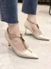 Chaussures habillées femmes chaussures pointues femmes style coréen chaussures à dessus plat coupe basse chaussures scoop femme polyvalent fermeture à glissière quotidien Falts mocassins chaussure T230208