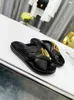 Nouveau Designer sandales femme sandale Noir Blanc pantoufles femmes pantoufle diapositives curseur curseurs coureur sabot suie onyx Intérieur Chaussures Taille 35-42