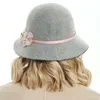 Chapeaux à large bord hiver femmes chapeau Pure laine casquette fleur plus chaud Sombreros dames Crochet seau Femme M86