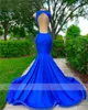 2023 Royal Blue Prom -jurken voor zwarte meisjes o nek lange kanten appliques kristal kralen verjaardagsfeestje jurk zeemeermin avondjurken backless mouwloos mouwloos