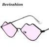 Sonnenbrille Vintage Frauen 2023 Kleine Rahmen Metall Lippen Form Sexy Nette Damen Sonnenbrille Rot Gelb Schwarz Objektiv Chic Trendy